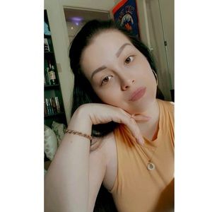 Meet your Posher, Diana